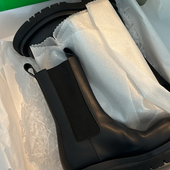 Bottega Veneta Lug Tire Boots - Picture 3 of 5